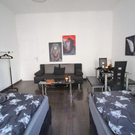 23Sam Apartment Vienna 23 Malfattigasse מראה חיצוני תמונה